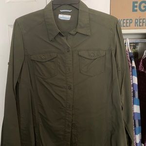 Women’s Columbia button down shirt